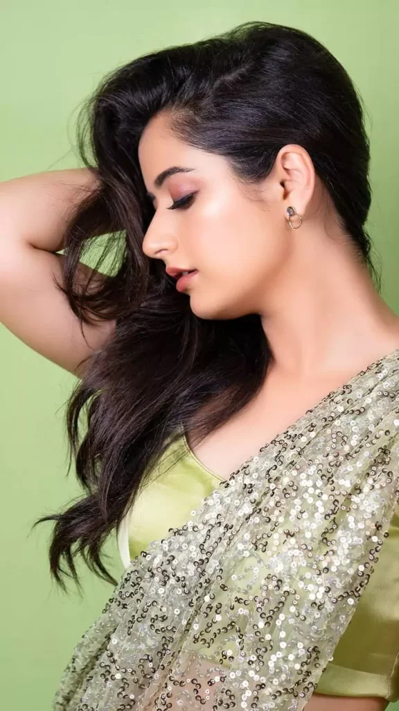 Ashika Ranganath images in Green suit