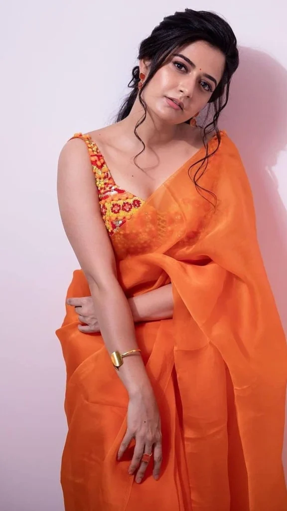 HD Wallpaper Ashika Ranganath Orange sari image2