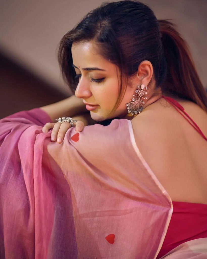 very hot Ashika Ranganath in Pink Sharee 4