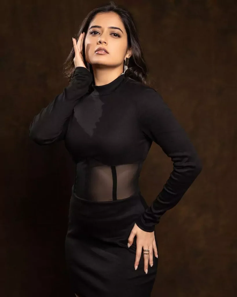 Hot Ashika Ranganath images in Black 52