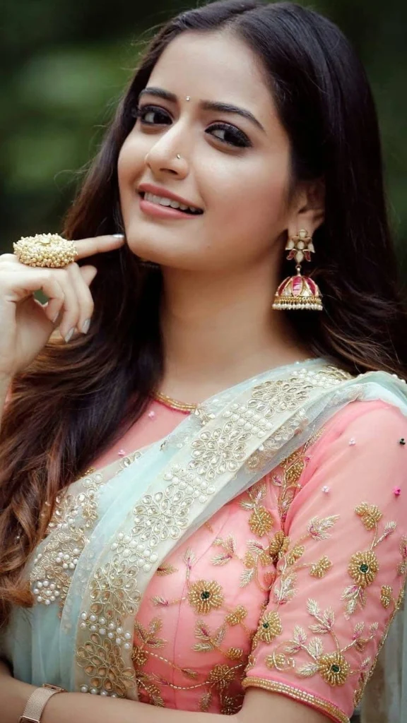 4k mobile wallpaper Ashika Ranganath images 2